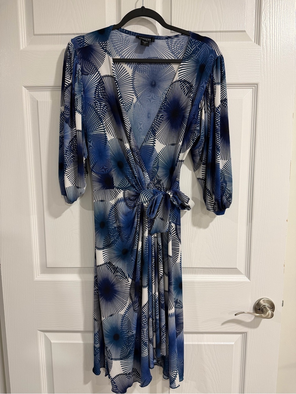 Unaluna Chiffon Blue & White Wrap Dress